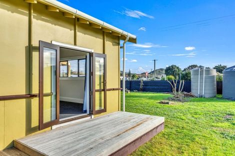 Photo of property in 5 Banks Street, Tolaga Bay, 4077
