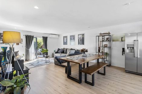 Photo of property in 4 Kora Avenue, Ranui, Auckland, 0612