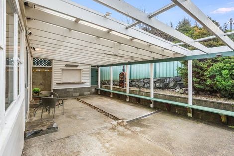 Photo of property in 83 Bird Grove, Stokes Valley, Lower Hutt, 5019