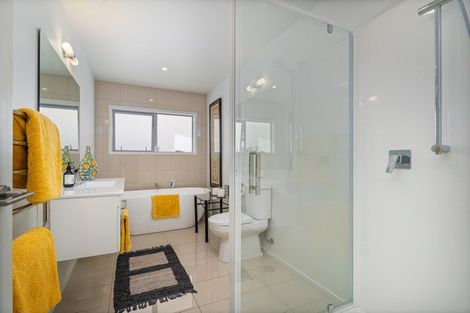 Photo of property in 11 Puriri Place, Whitianga, 3510