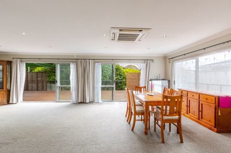 Photo of property in 13a Cambridge Terrace, Taradale, Napier, 4112