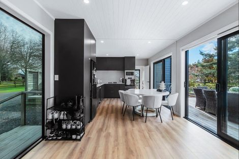 Photo of property in 10 Brighton Grove, Newstead, Hamilton, 3286