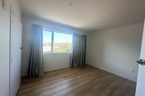 Photo of property in 1/92 Union Road, Howick, Auckland, 2014