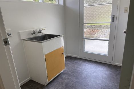 Photo of property in 162 Broderick Road, Johnsonville, Wellington, 6037