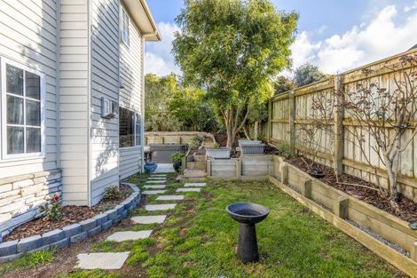 Photo of property in 7 Tararua Close, Aotea, Porirua, 5024