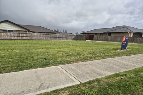 Photo of property in 12 Rayner Lane, Marton, 4710