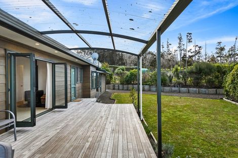Photo of property in 93 Hamilton Road, Waimauku, 0881