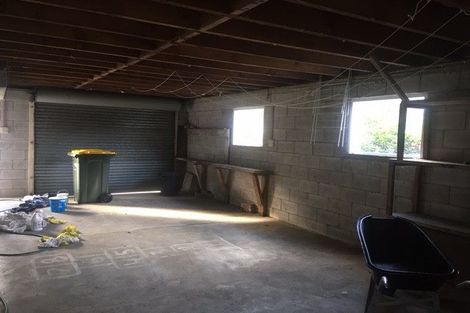 Photo of property in 32 Porter Crescent, Helensville, 0800