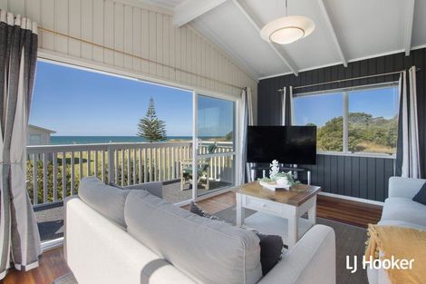 Photo of property in 287 Seaforth Road, Waihi Beach, 3611