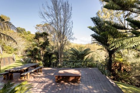 Photo of property in 27 Te Arawa Place, Welcome Bay, Tauranga, 3112