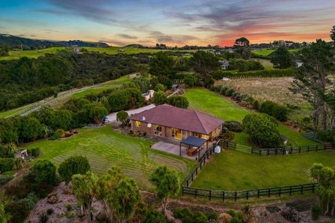 Photo of property in 296a Oaia Road, Muriwai, Waimauku, 0881