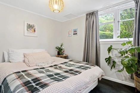 Photo of property in 10 Governor Road, Northland, Wellington, 6012