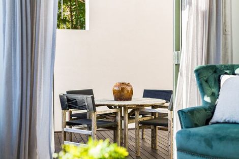 Photo of property in 10 Upland Road, Kelburn, Wellington, 6012