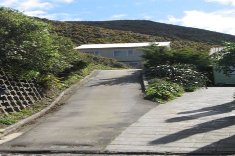 Photo of property in 121 Thurleigh Grove, Karori, Wellington, 6012