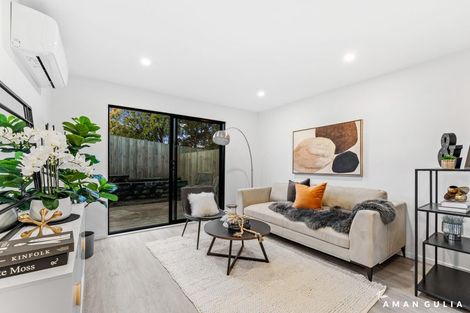 Photo of property in 26-28 Pomaria Road, Henderson, Auckland, 0610