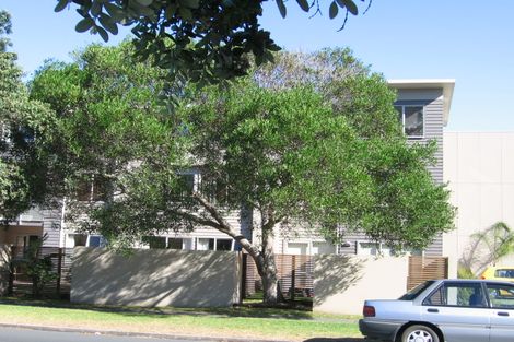 Photo of property in Bay Palms Apartments, 8/30f Bute Road, Browns Bay, Auckland, 0630