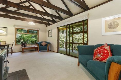 Photo of property in 138 Konini Road, Titirangi, Auckland, 0604
