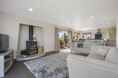 Photo of property in 340 Omokoroa Road, Omokoroa, 3114