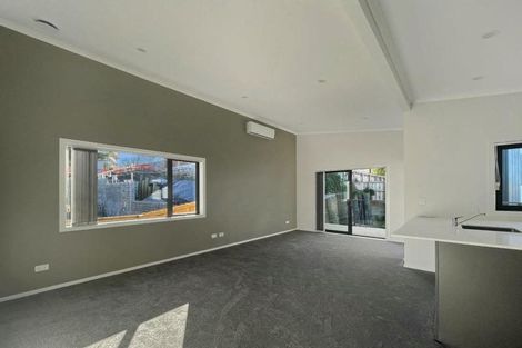 Photo of property in 11u4 Scotland Place, Hillcrest, Hamilton, 3216