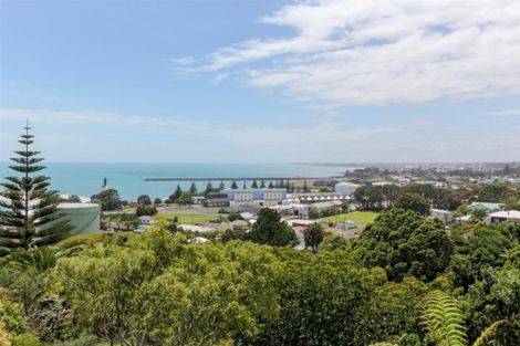 Photo of property in 4b Catherine Crescent, Moturoa, New Plymouth, 4310