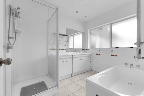 Photo of property in 70 Tington Avenue, Wattle Downs, Auckland, 2103