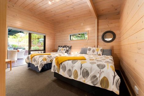 Photo of property in 8 Ngarimu Heights Row, Ngarimu Bay, Thames, 3575