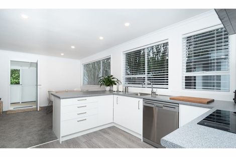 Photo of property in 2/144a Mcleod Road, Te Atatu South, Auckland, 0610