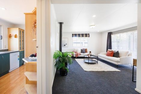 Photo of property in 8 Paradise Place, Milson, Palmerston North, 4414