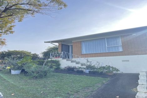 Photo of property in 2 Rehia Road, Massey, Auckland, 0614