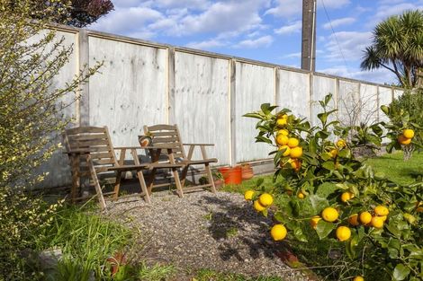 Photo of property in 46 Kaitawa Crescent, Paraparaumu, 5032