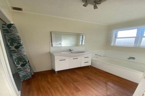 Photo of property in 152 Manuroa Road, Takanini, 2112