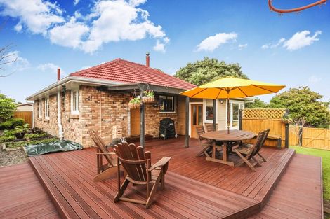 Photo of property in 63 Kervil Avenue, Te Atatu Peninsula, Auckland, 0610