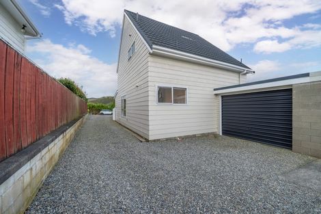 Photo of property in 8a Alister Way, Churton Park, Wellington, 6037