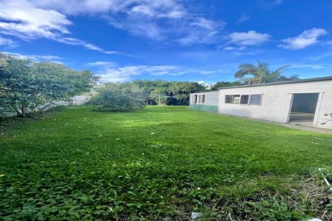 Photo of property in 2/4 Kaumatua Place, Te Atatu Peninsula, Auckland, 0610