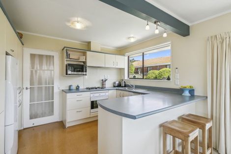 Photo of property in 8b Beauchamp Street, Karori, Wellington, 6012