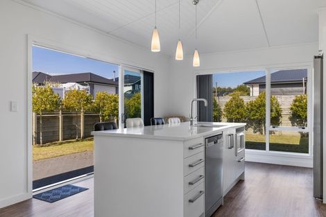 Photo of property in 14 Windsor Street, Richmond Heights, Taupo, 3330