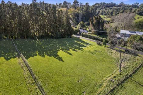 Photo of property in 60 Saxton Road, Upper Vogeltown, New Plymouth, 4371