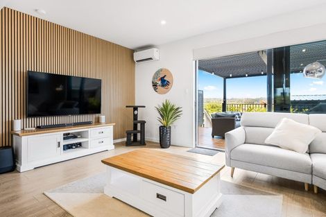 Photo of property in 100 Tarapuka Road, Westgate, Auckland, 0814