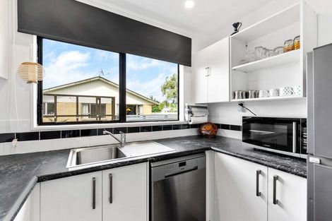 Photo of property in 1/25a Ward Street, Trentham, Upper Hutt, 5018