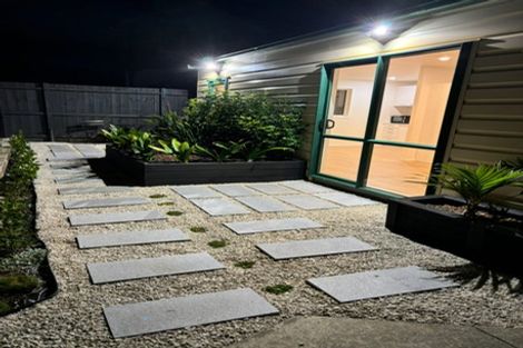 Photo of property in 2/11 Teal Crescent, Beach Haven, Auckland, 0626