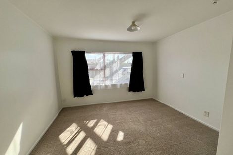 Photo of property in 1/35 D'oyly Drive, Stanmore Bay, Whangaparaoa, 0932