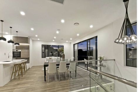 Photo of property in 21 Princes Street, Riverhead, 0820