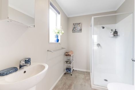 Photo of property in 9 Weka Street, Mangawhai, 0505