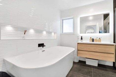 Photo of property in 8 Watarawi Place, Whakatane, 3120