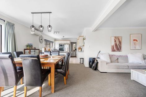 Photo of property in 336 One Tree Point Road, One Tree Point, 0118