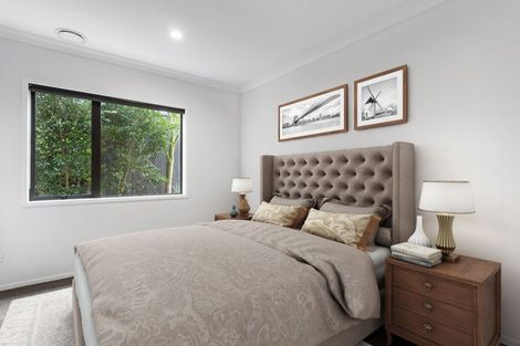 Photo of property in 19 Reydon Place, Cockle Bay, Auckland, 2014