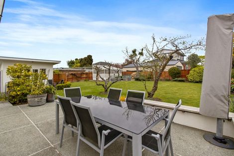 Photo of property in 98 Avenue Road, West End, Timaru, 7910