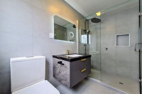 Photo of property in 25 Jandell Crescent, Bucklands Beach, Auckland, 2014
