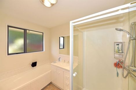 Photo of property in 1a Topham Lane, Hornby, Christchurch, 8042