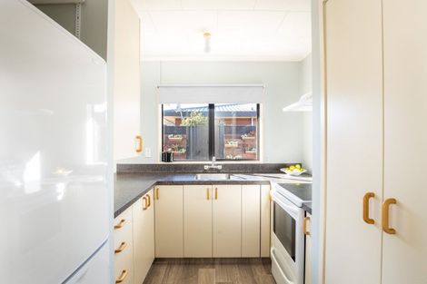 Photo of property in 1 Mangorei Road, Merrilands, New Plymouth, 4312